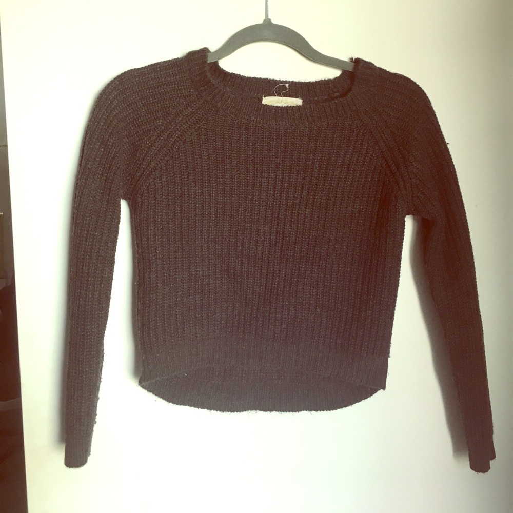 Grey cropped sweater