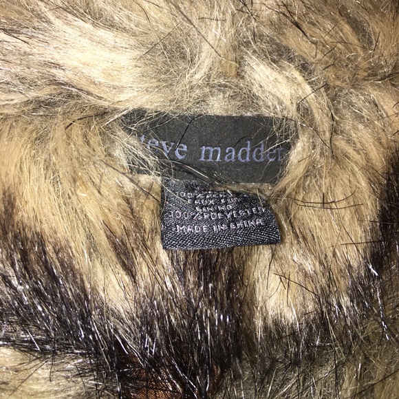 Steve Madden M/L fur vest - Picture 2 of 3