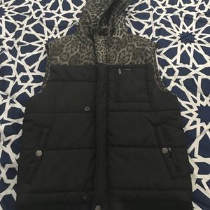 Sleeveless Puff Vest Only worn Once