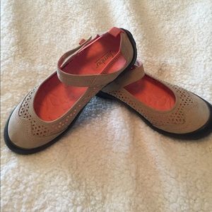 Jambu Mary Janes size 8