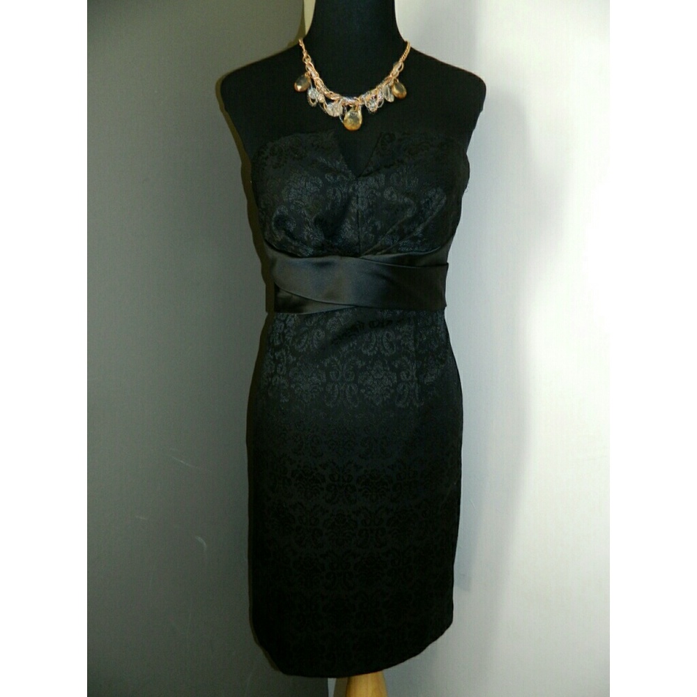 White House Black Market black cocktail dress sz 0