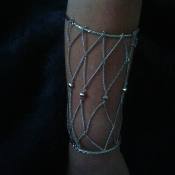 *Free/$15+ purchase Spencer's arm band bracelet - Picture 2 of 2