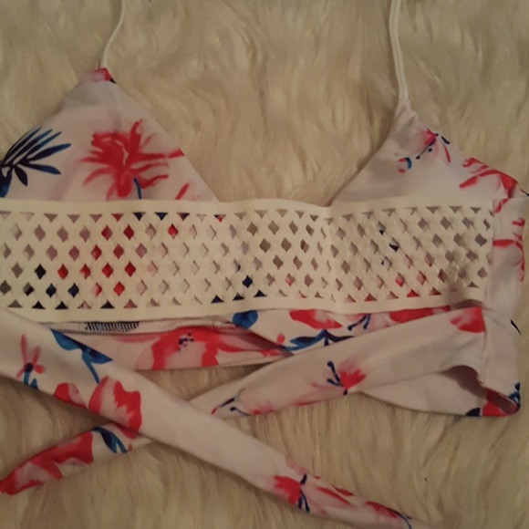 NEW! Floral Bikini - Picture 6 of 6