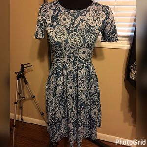 LuLaRoe Amelia-NWOT