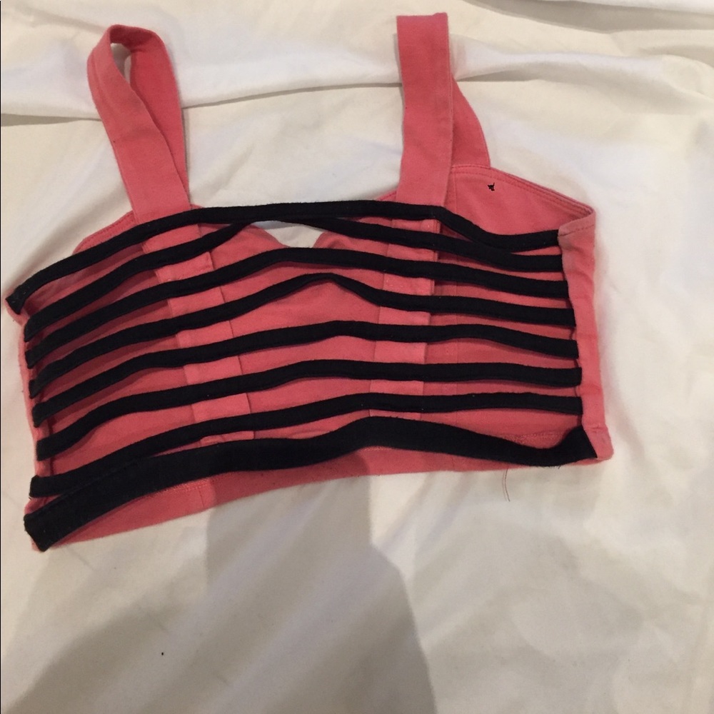 Pink crop top - Picture 2 of 2
