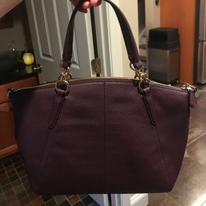 Medium sized coach purse