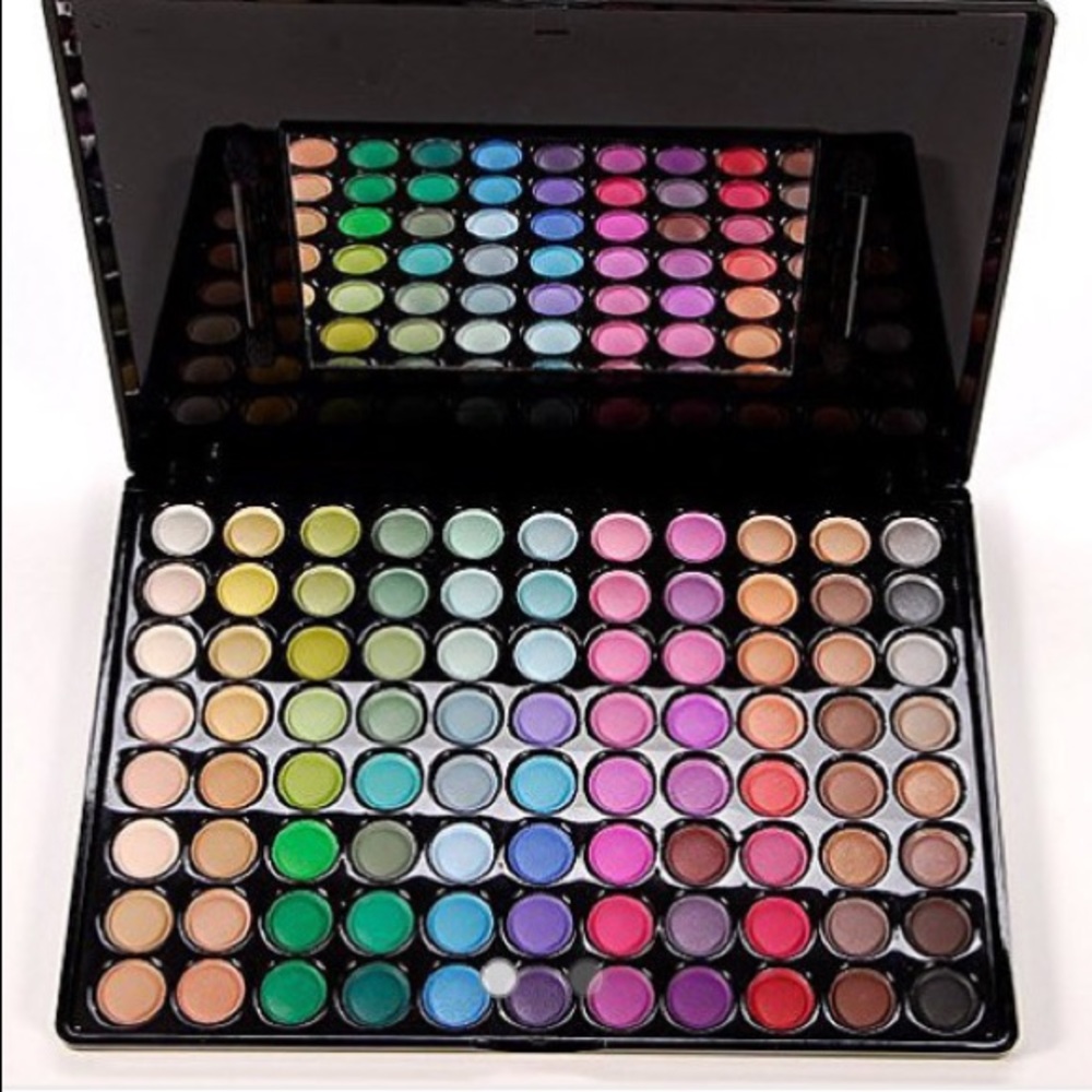 88  Vibrant Eyeshadow Palette!