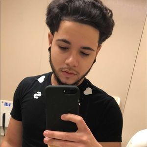 Meet your Posher, Alex