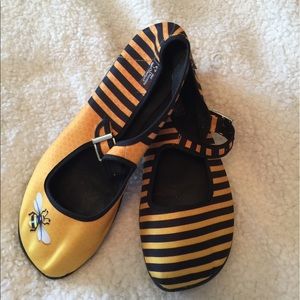 Hot chocolate shoes size 8