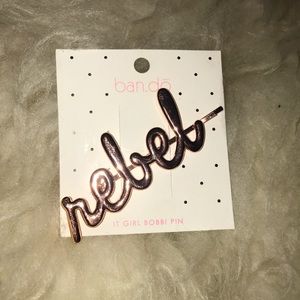 Bando Rebel Bobbypin.