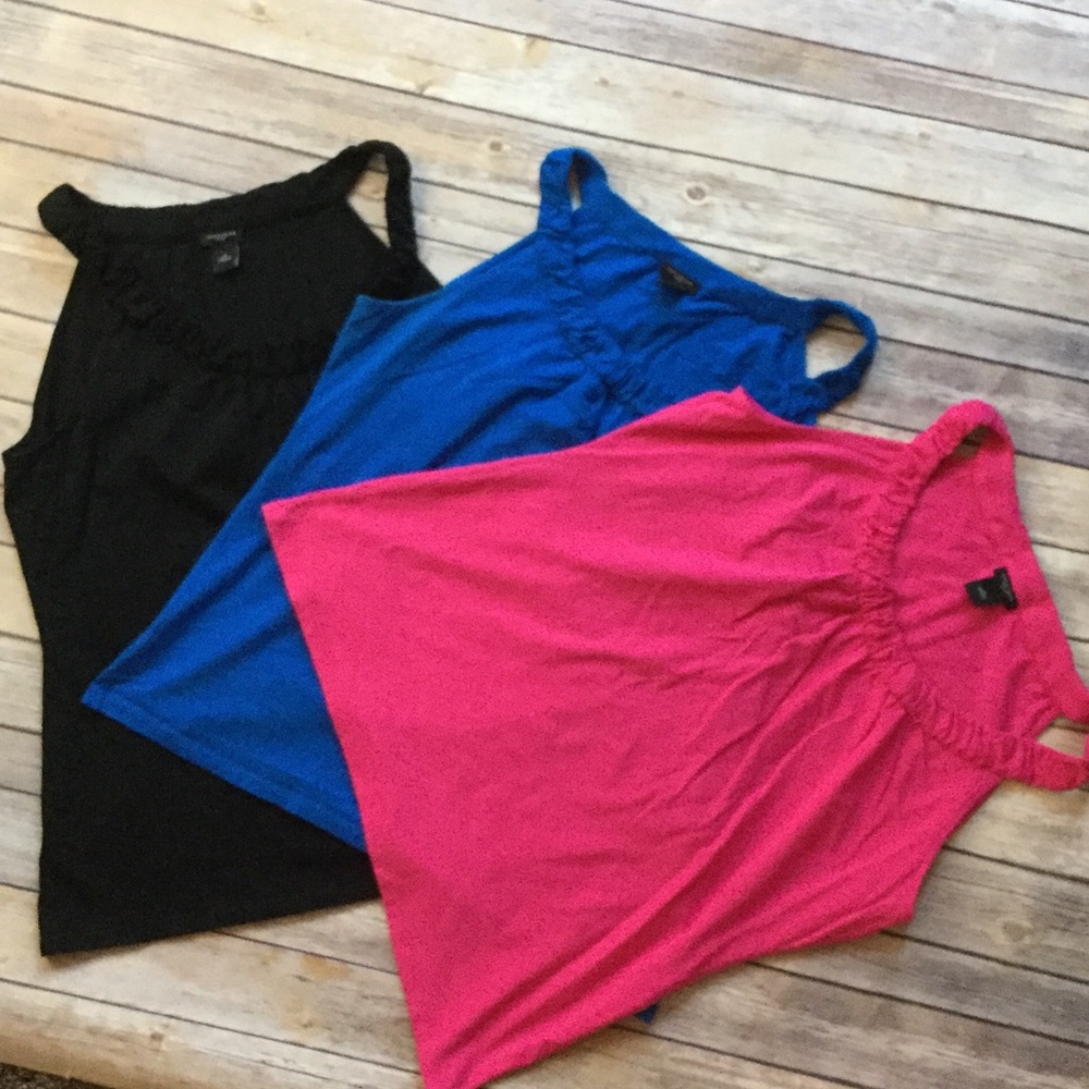 Ann Taylor bundle.  3 tanks.