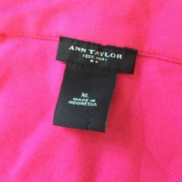 Ann Taylor bundle. 3 tanks. - Picture 4 of 4