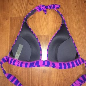 Victoria's Secret Swim - Victoria's Secret Bikini Top Victoria's Secret Swim - Victoria's Secret Bikini Top