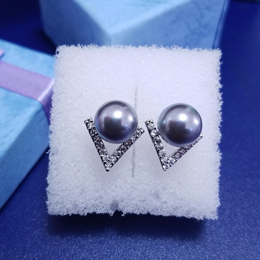925 Sterling Silver Crystal Black Pearl Stud