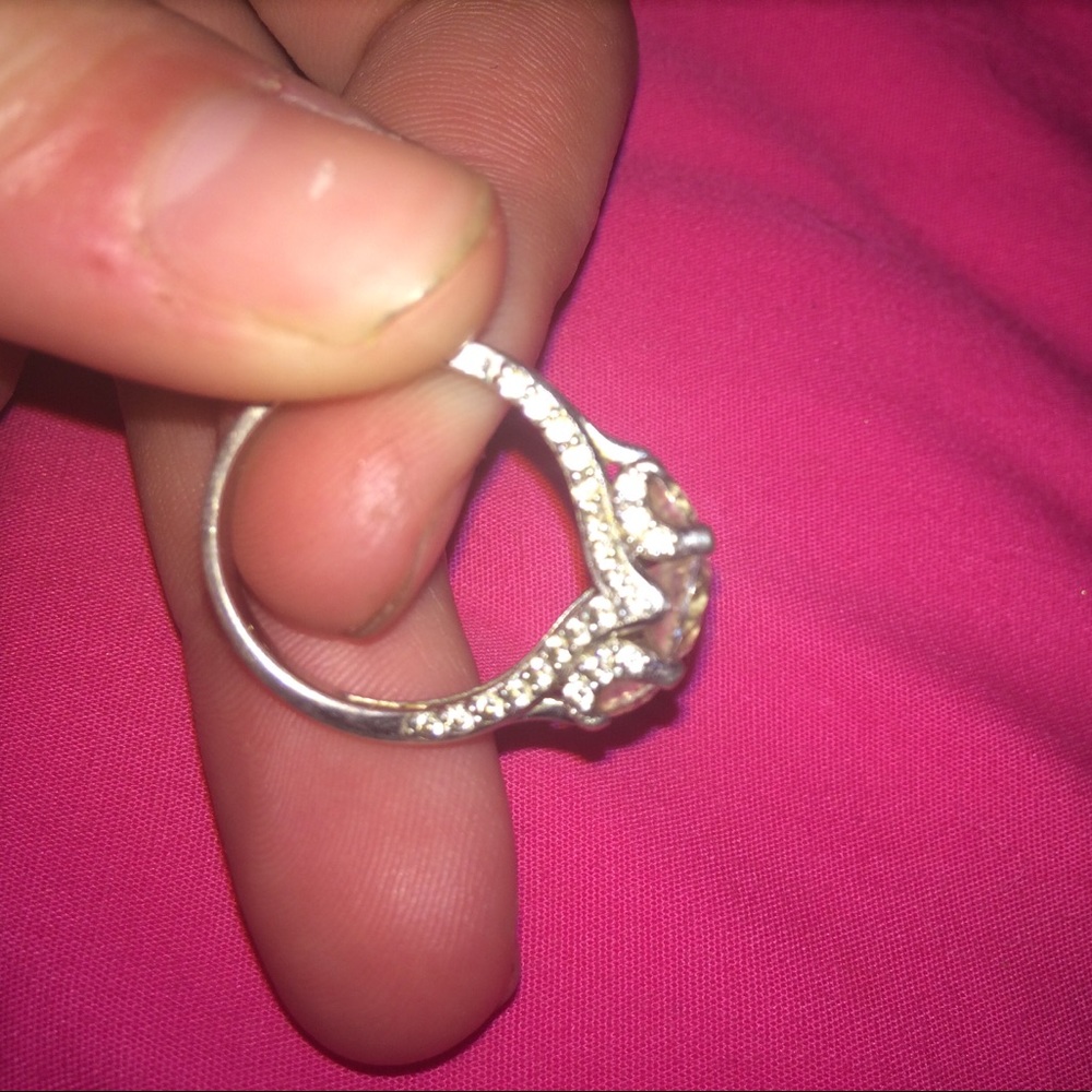 Promise ring - Picture 2 of 4