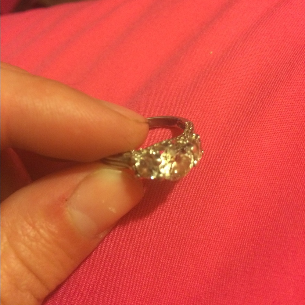 Promise ring - Picture 4 of 4