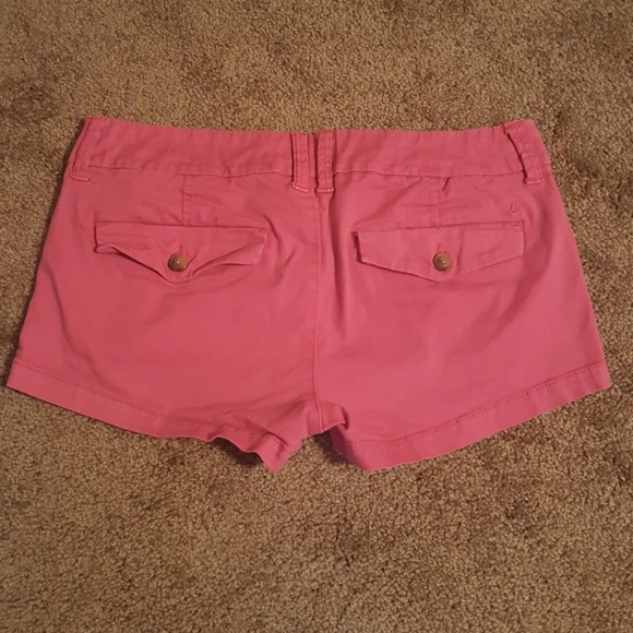 Shorts - Picture 2 of 3