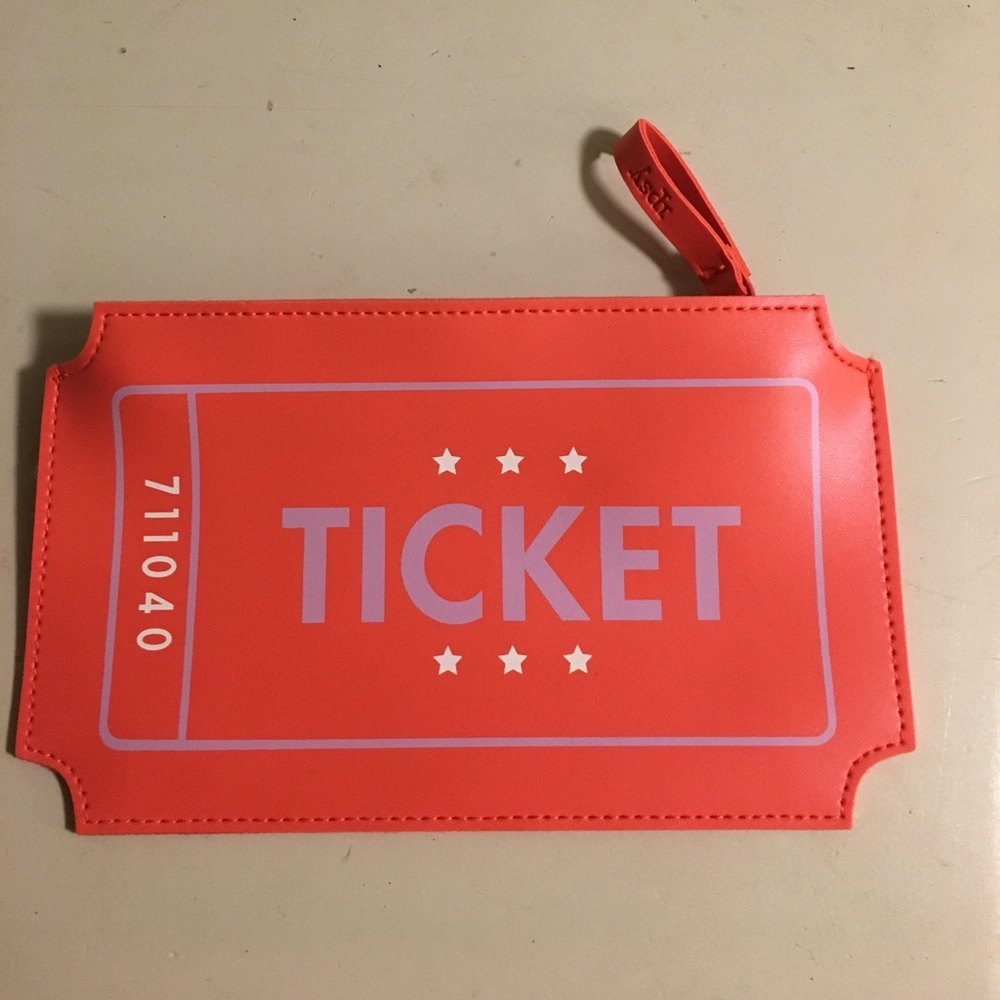 Makeup bag