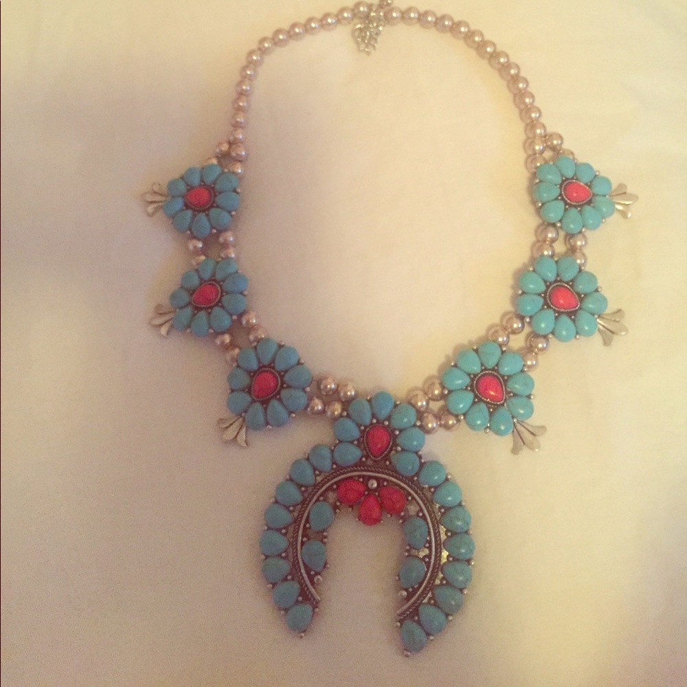 Torquious necklace