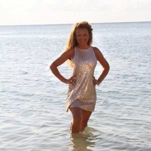 Meet your Posher, Rose