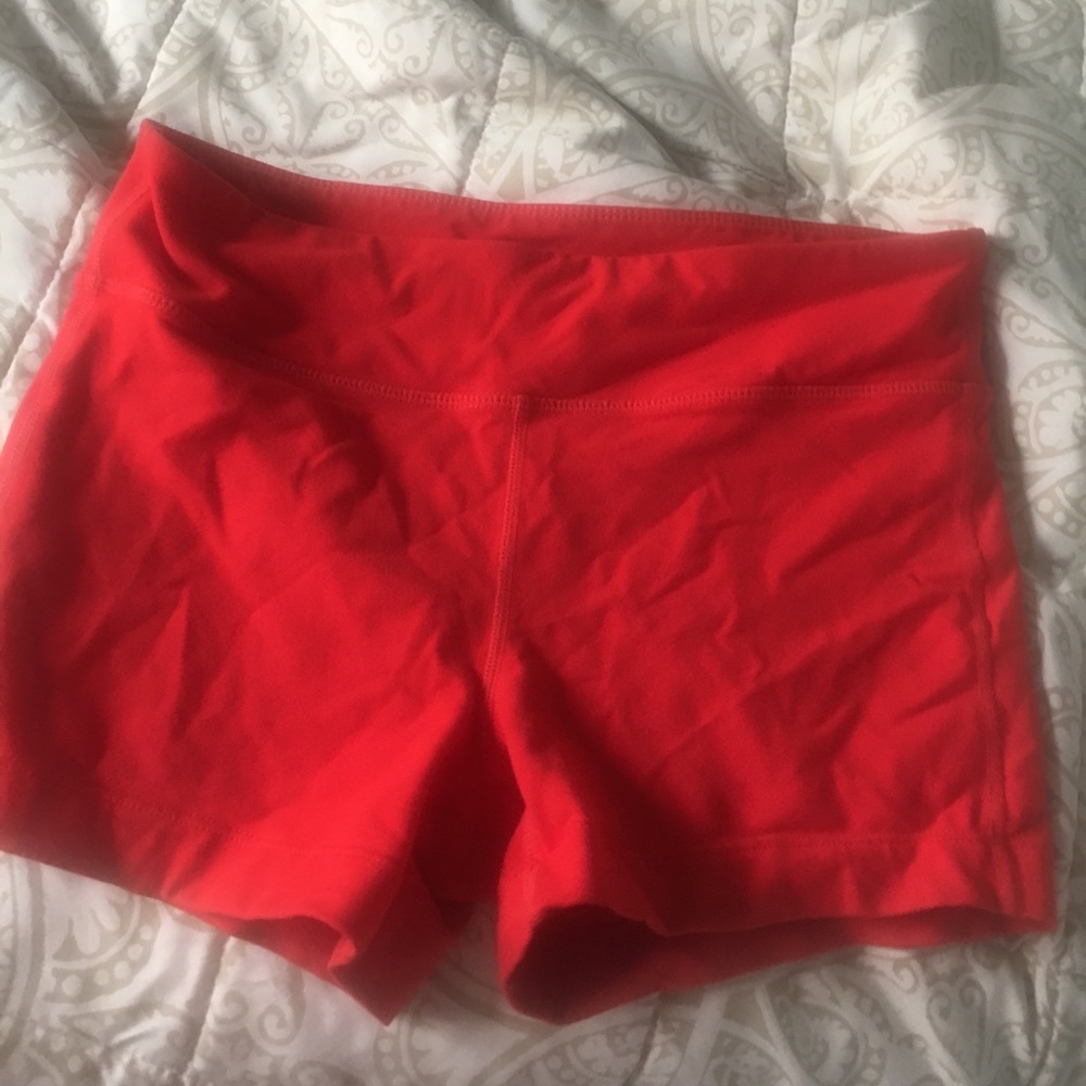 Athleta chatarunga short shorts