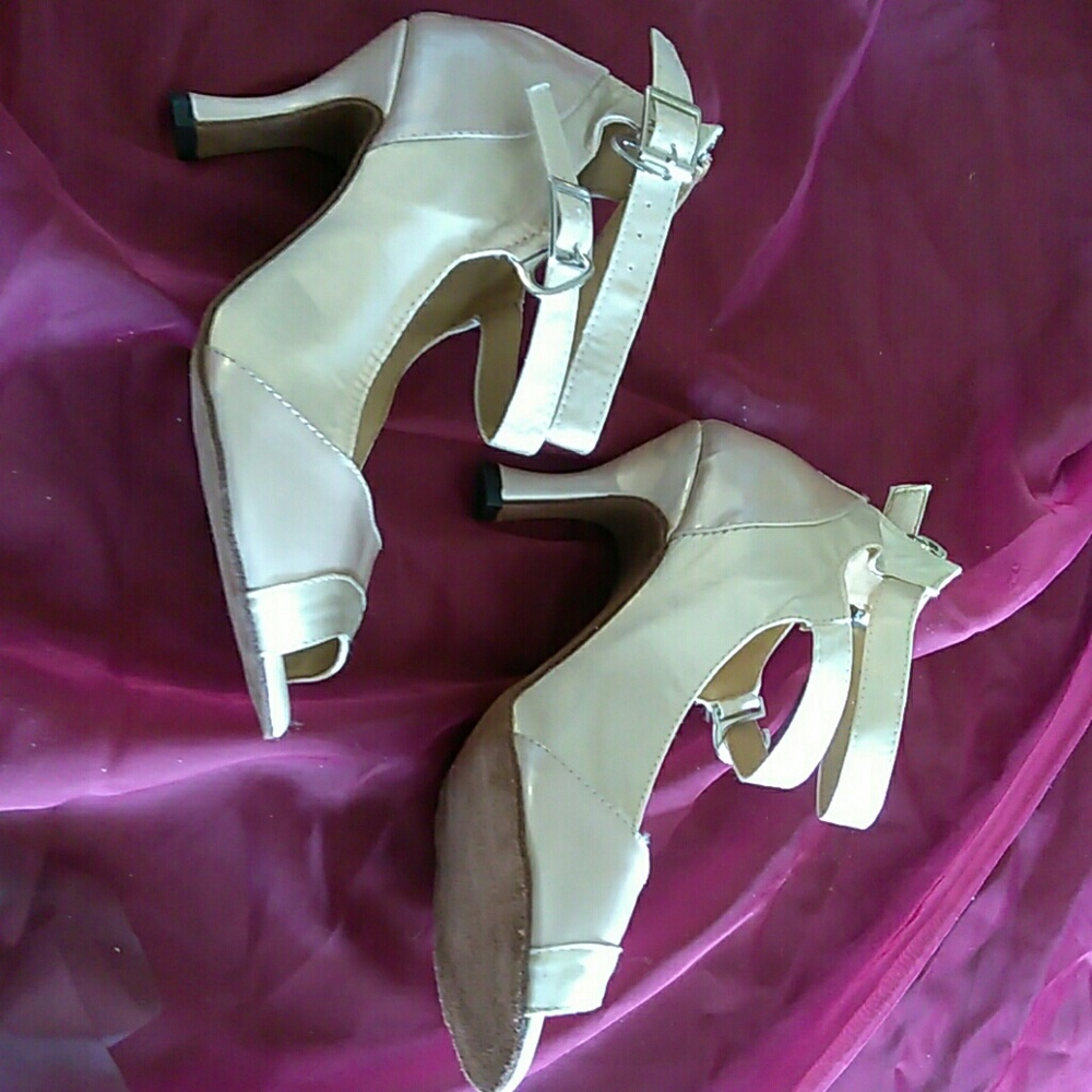 NEW BALLROOM LATIN SALSA SHOES  CREAM SATIN PATENT