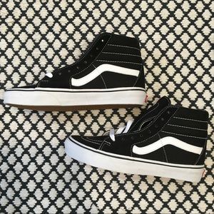 Vans Black Sk8-Hi shoes - Never worn