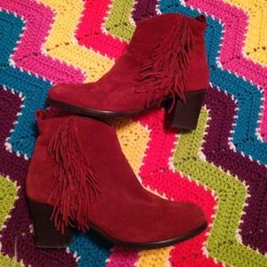 FINAL MARKDOWN!! Matisse burgundy suede booties!