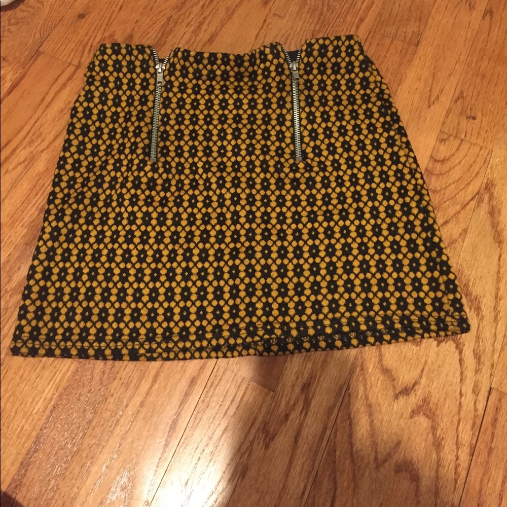 Urban Outfitters Body Con Yellow and Black skirt
