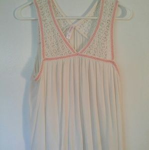 Cream colored tank top NWOT