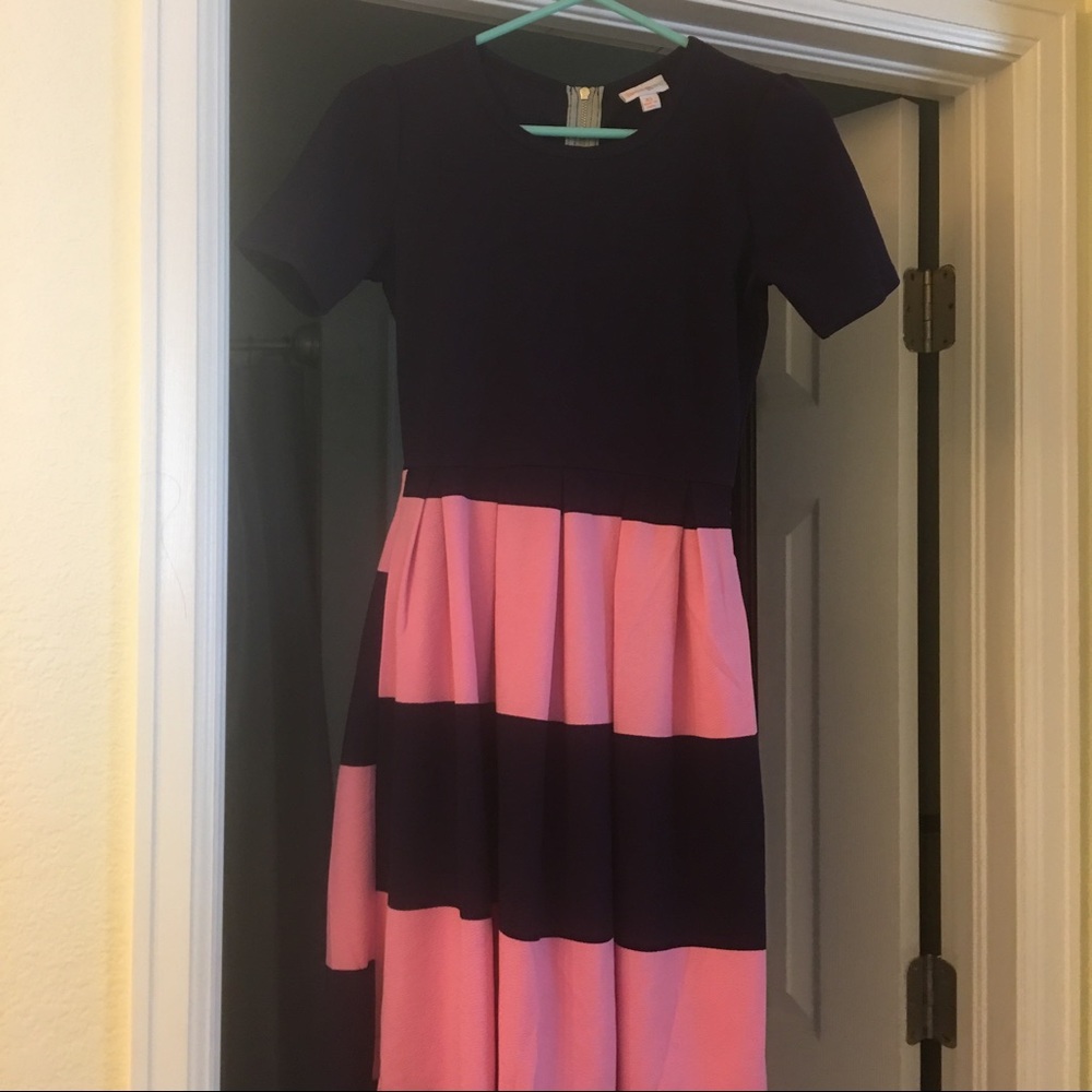 Xs Lularoe Amelia