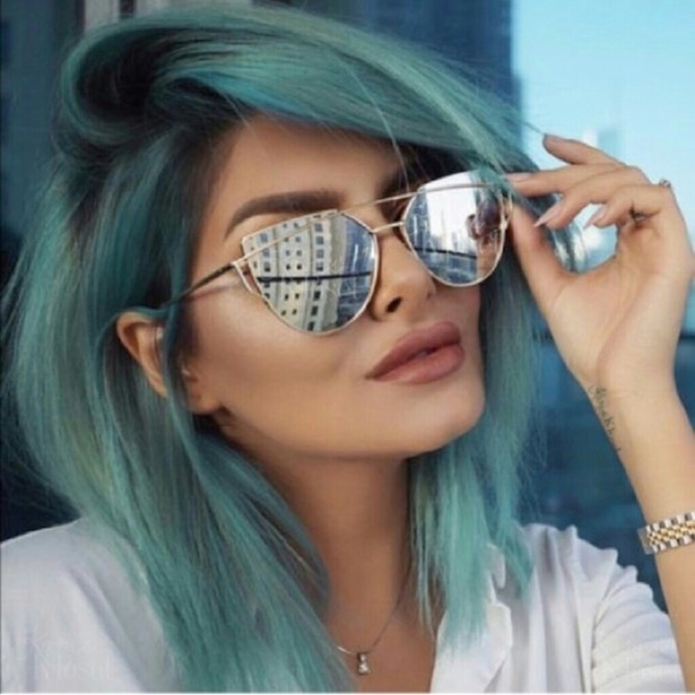 Accessories | Black & Gold cat eye sunnies - Picture 3 of 4