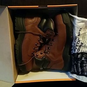 Steel toe work boots