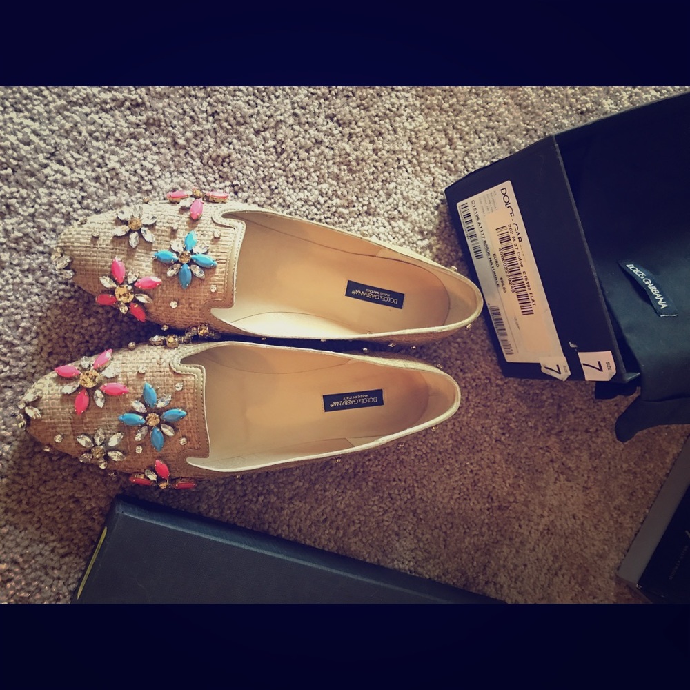 Gorgeous crystal Dolce gabbana flats