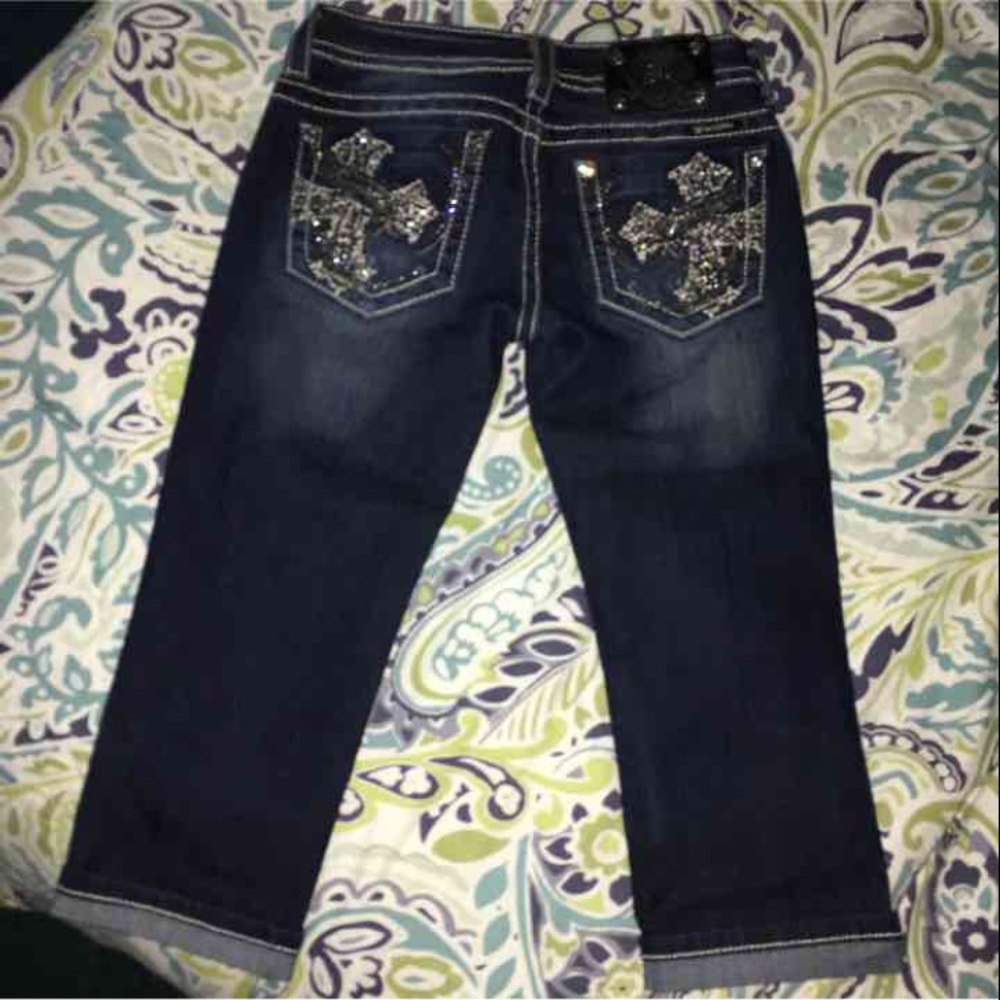 Miss Me Capri Size 26