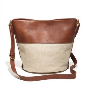 🎉SALE🎉 Madewell The Bucket Bag