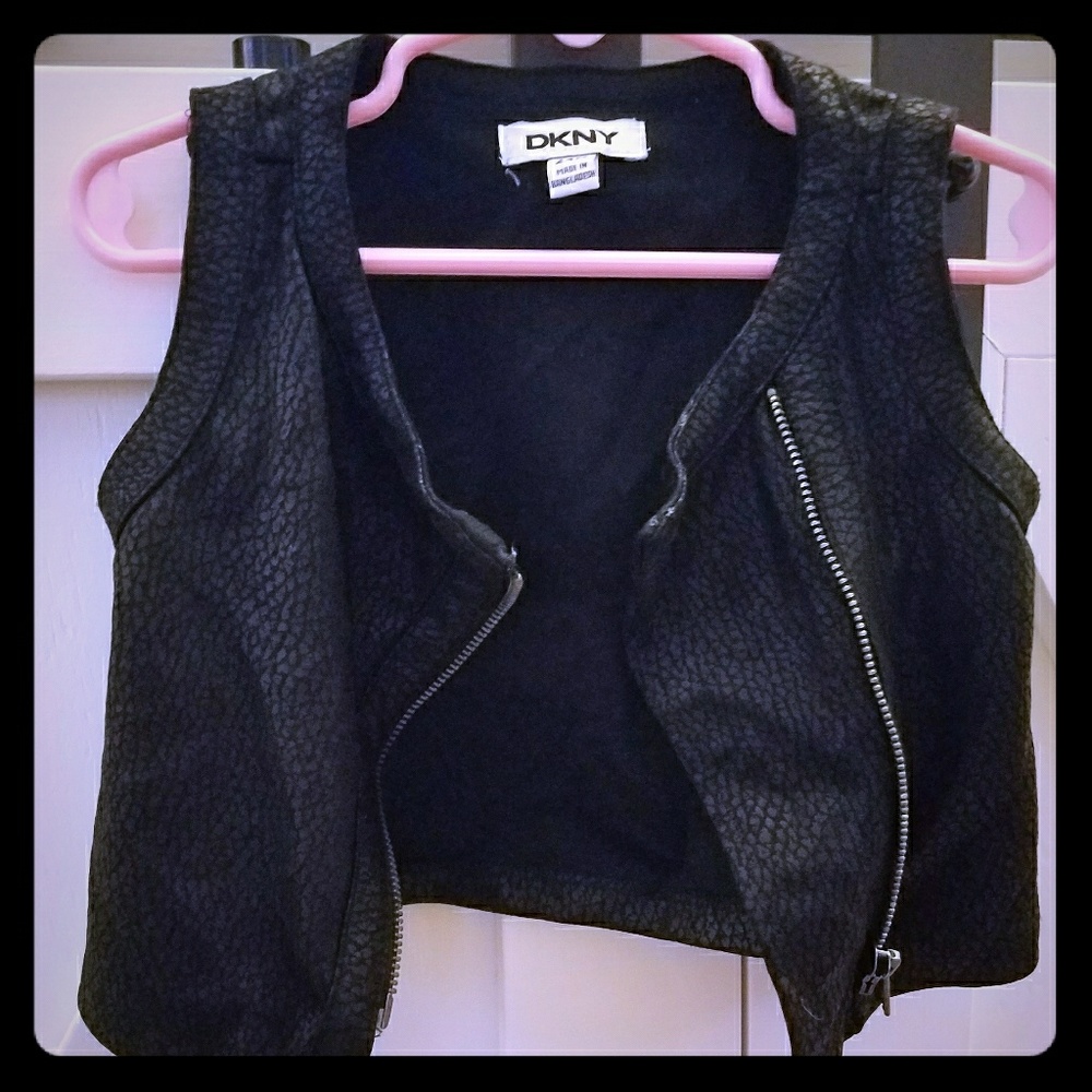 DKNY fly away vest