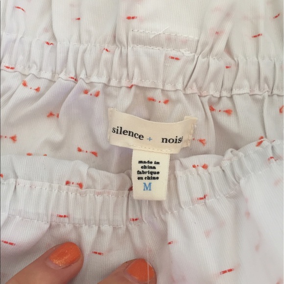 UO Silence and Noise paperbag skirt - Picture 2 of 4