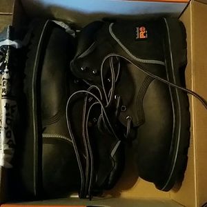 Steel toe work boots