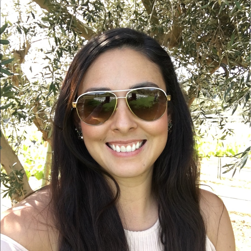 Meet your Posher, Melissa