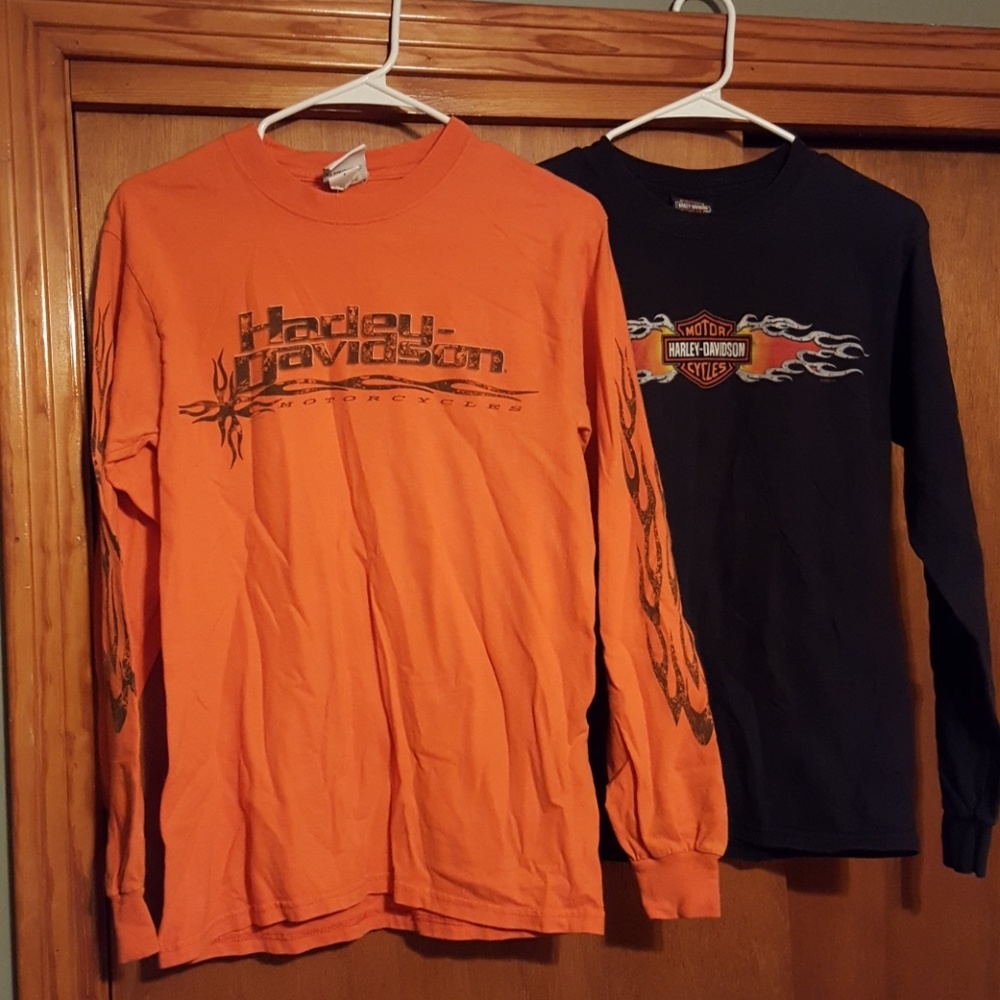 2 Harley Davidson long sleeve tees