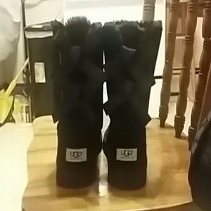 Ugg black Bailey bow