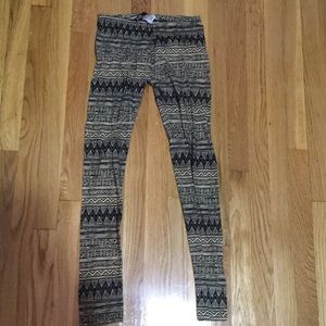 Aztec print leggings