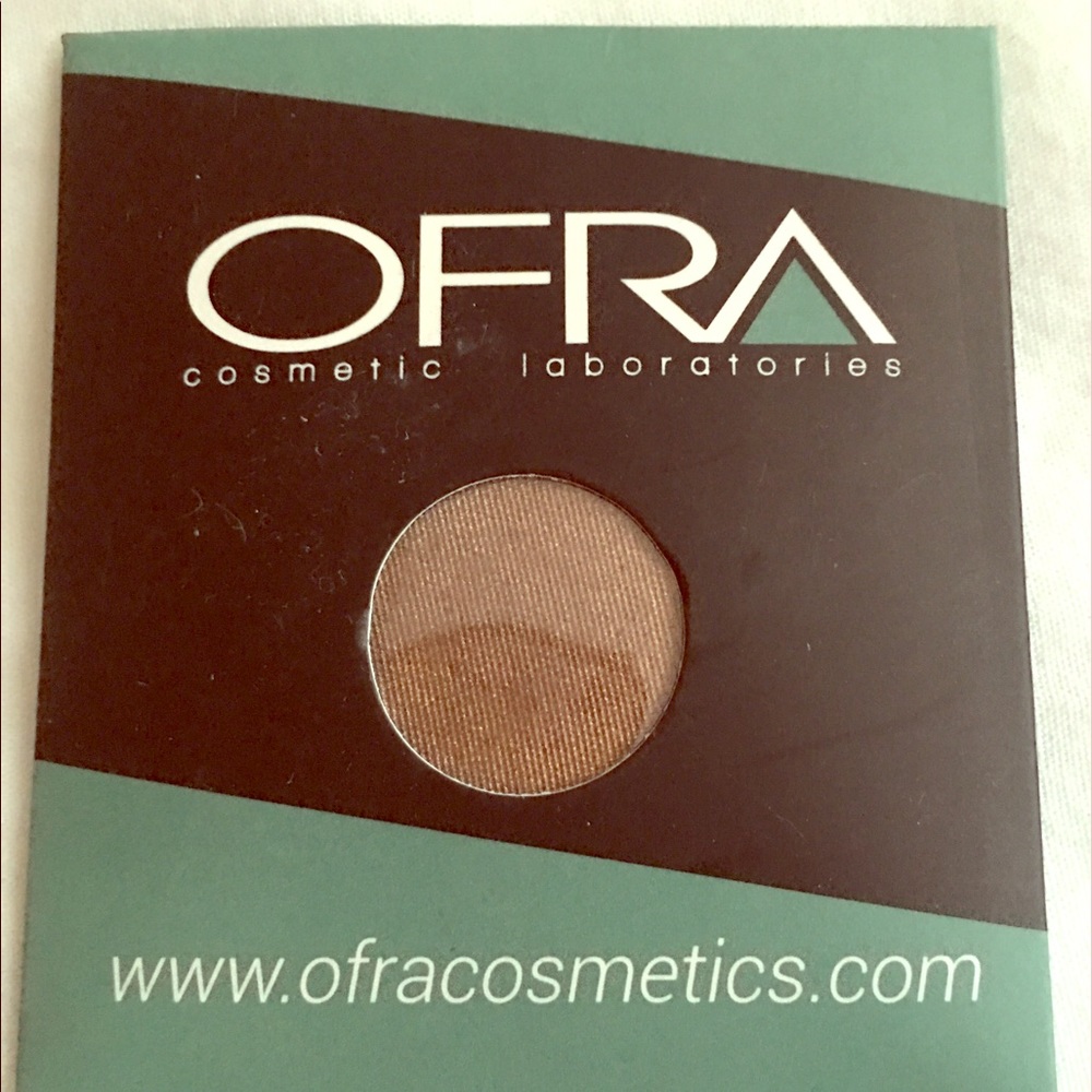 OFRA BOHEMIAN eyeshadow and Peek Eyeshadow in 425k