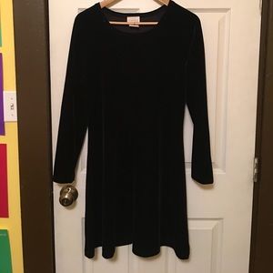 Vintage Black Velvet Long Sleeve Dress