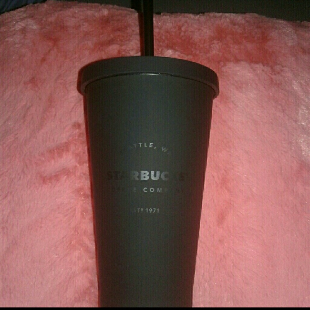 New grande black matte Starbucks cup