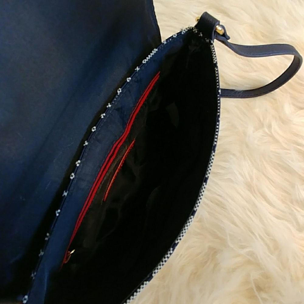 Tommy Hilfiger crossbody bag - Picture 3 of 6
