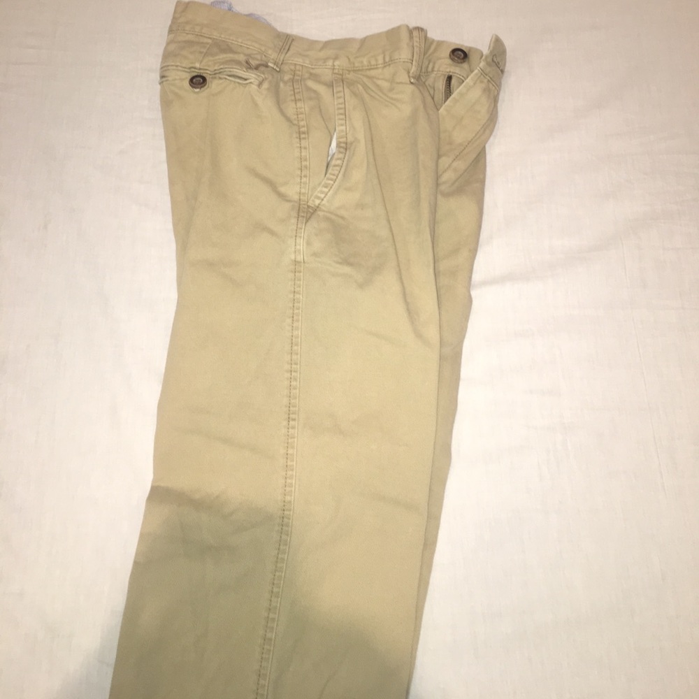 American eagle khaki pants