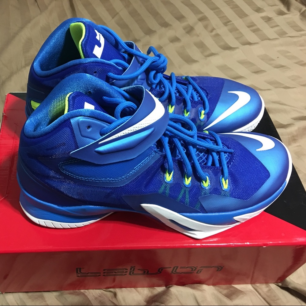 Nike Lebron Soldier 8 (Blue) SIZE 9.5