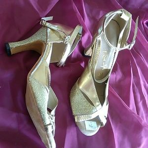 NEW BALLROOM LATIN SALSA DANCE SHOES SZ 6